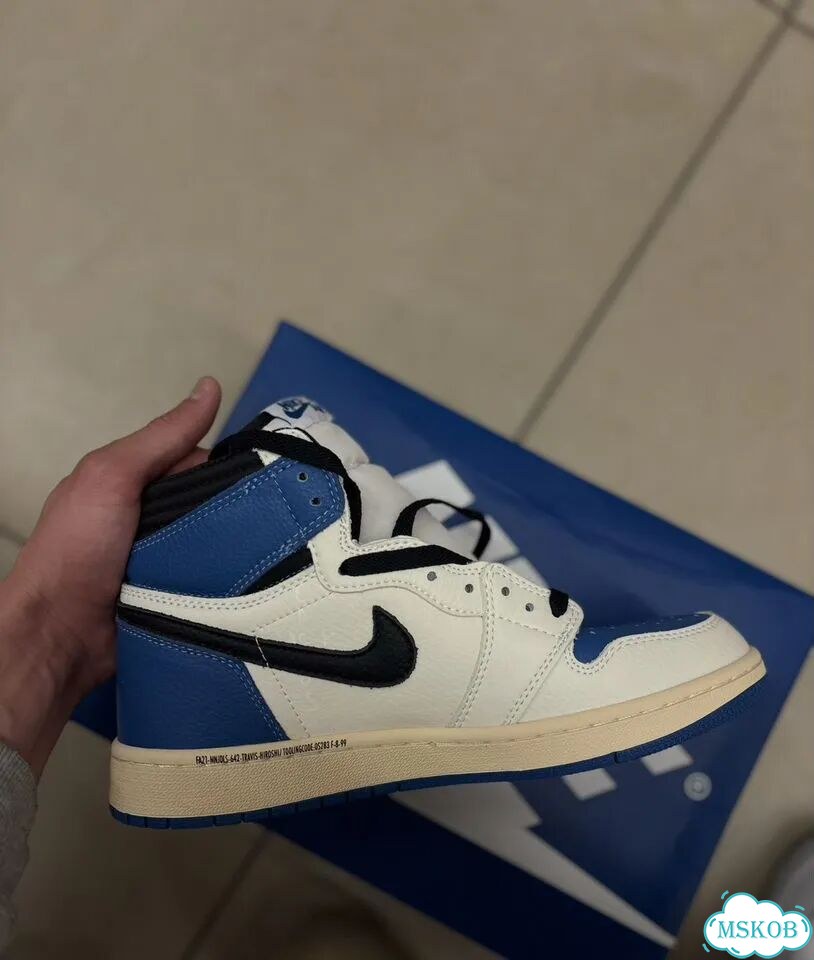 Кроссовки nike air jordan 1 mid travis scott синие фото 1