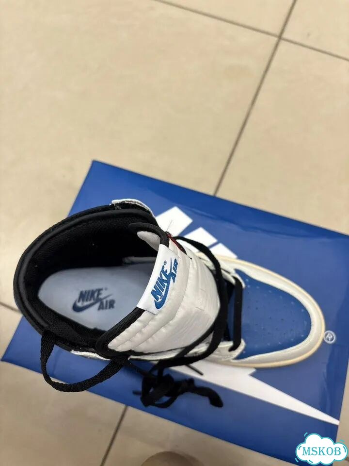 Кроссовки nike air jordan 1 mid travis scott синие фото 4