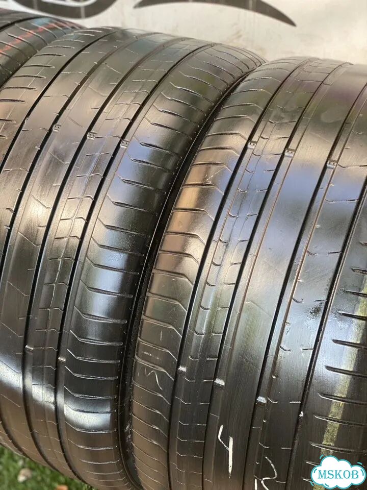 Pirelli P Zero PZ4 295/35 R21 и 315/30 R22 107Y фото 2