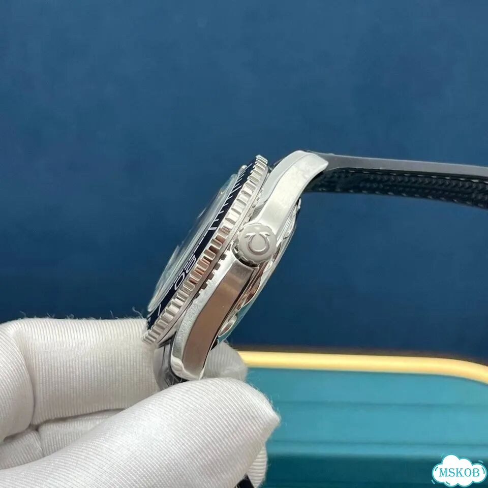 Мужские наручные часы Omega Seamaster фото 4