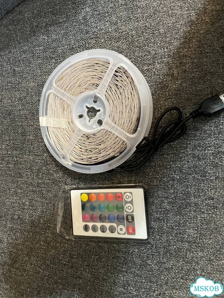 Светодиодная лента RGB 15 метров с пультом USB фото 1