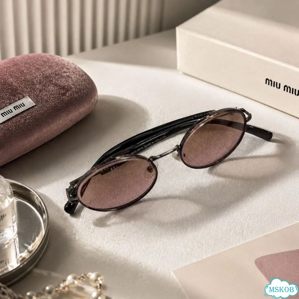 Солнцезащитные очки женские miu miu фото 4