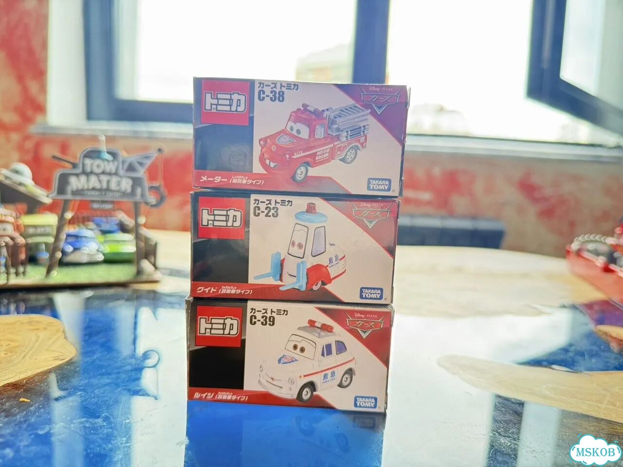 Тачки Cars Tomica Спасатели Мэтр, Гвидо и Луиджи фото 9