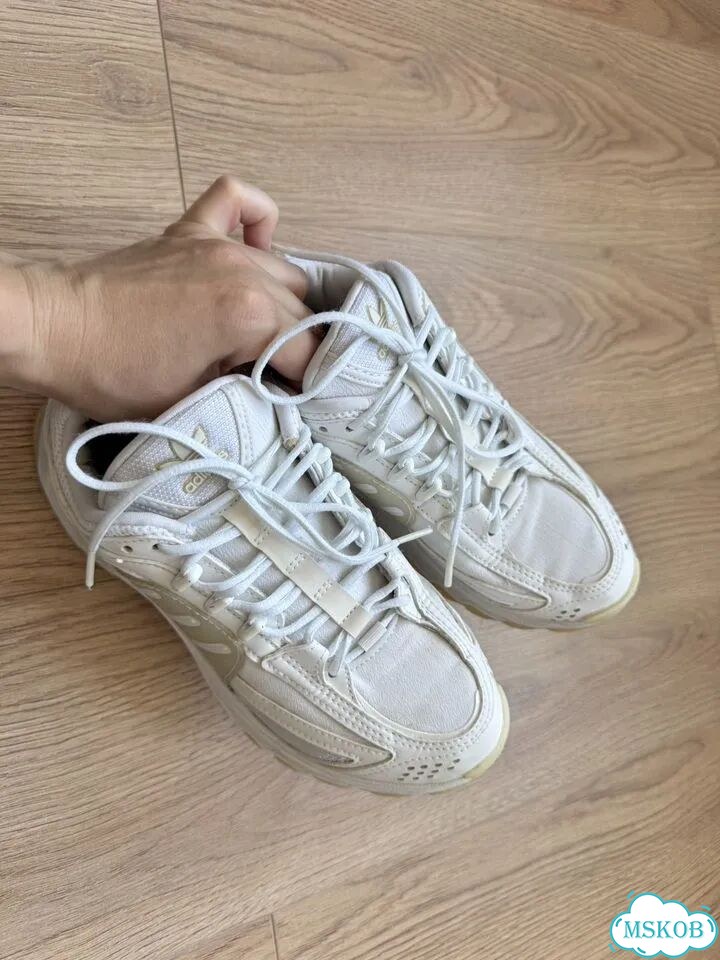 Кроссовки женские adidas 36,5 фото 1