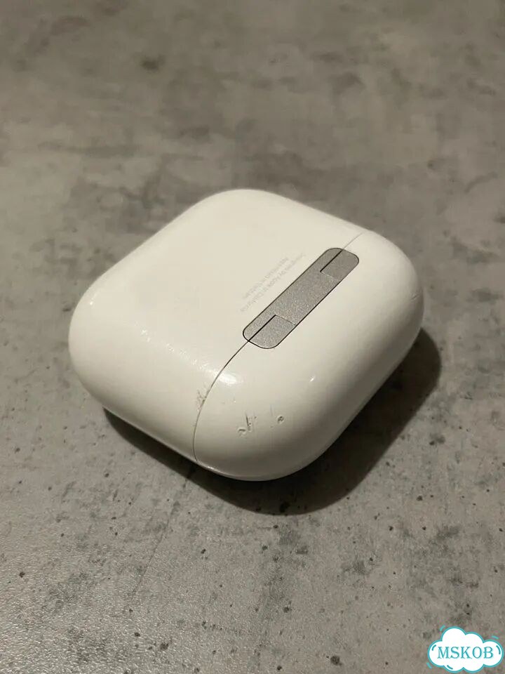 Зарядный футляр для AirPods 4 A3058 фото 6