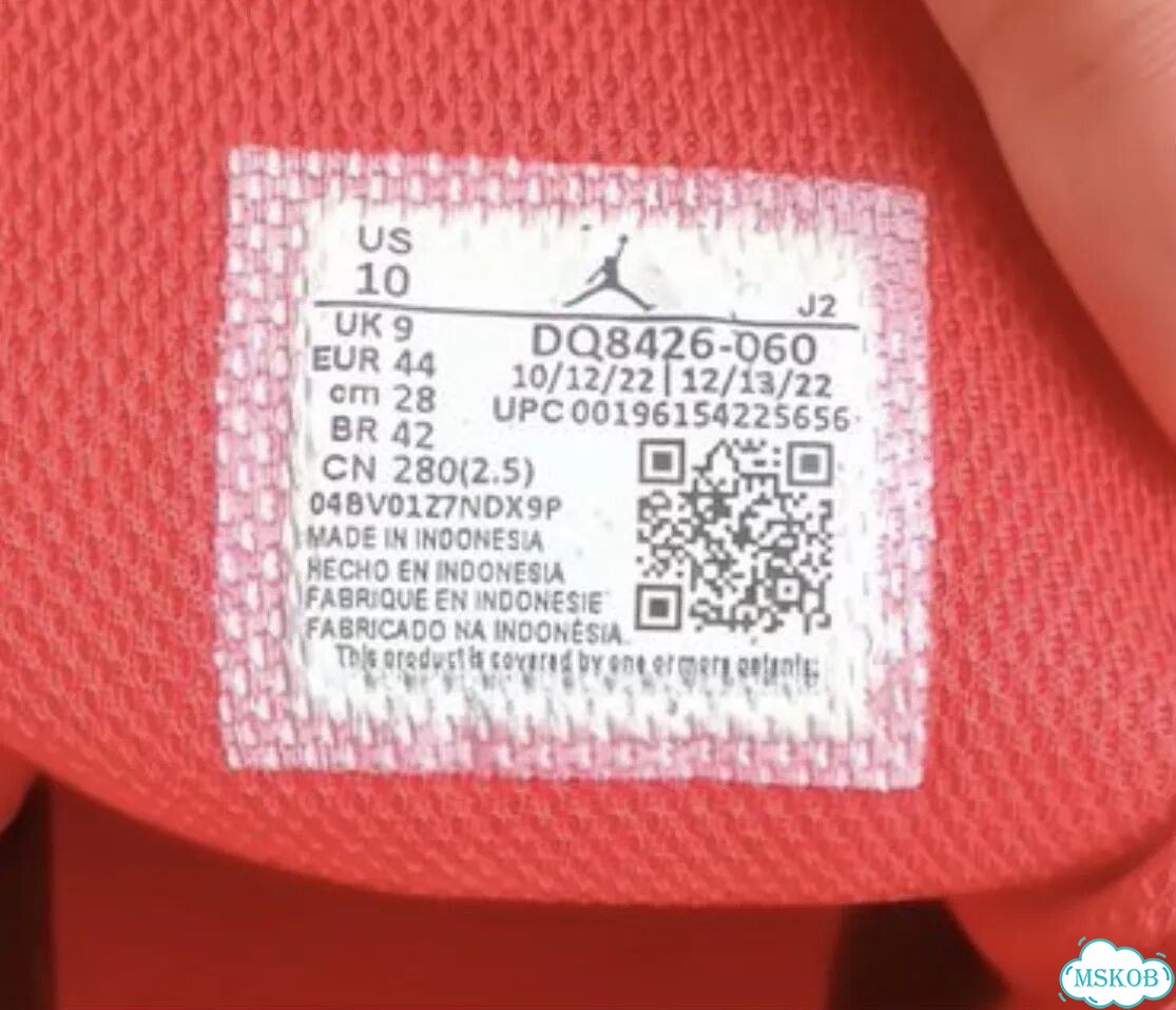 Кроссовки Nike Air Jordan 1 Mid Banned оригинал фото 10
