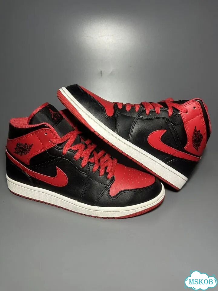 Кроссовки Nike Air Jordan 1 Mid Banned оригинал фото 6