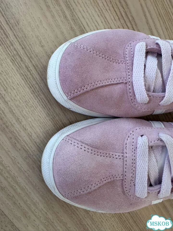 Кеды/кроссовки Adidas 37 фото 3