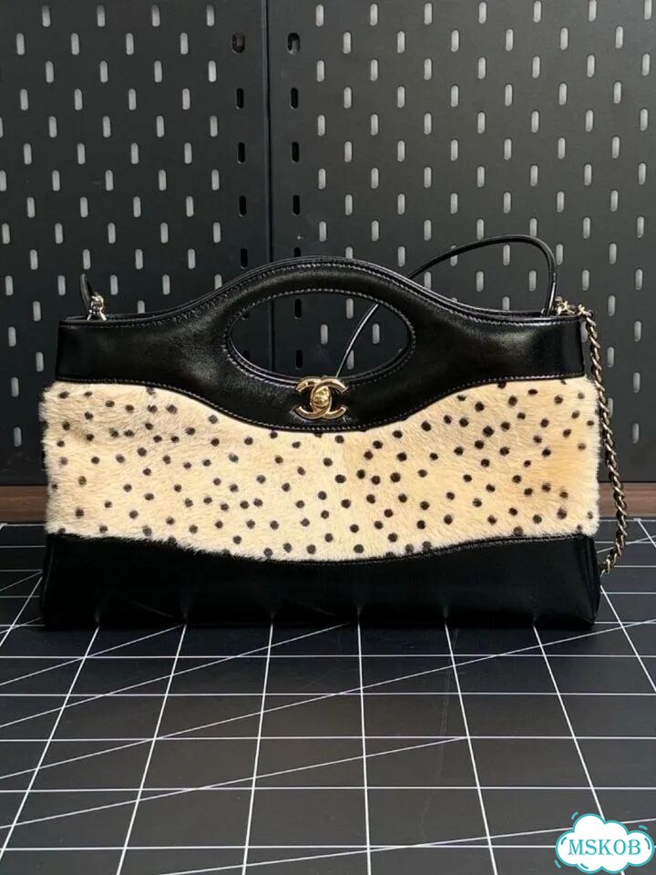 Сумка Chanel в горошек фото 1