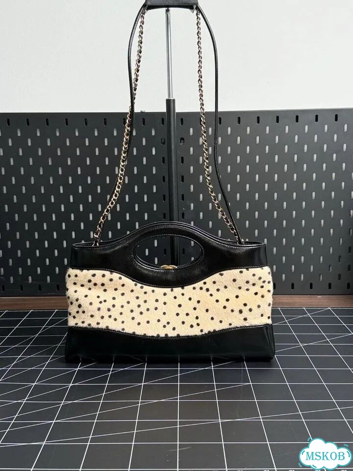Сумка Chanel в горошек фото 2