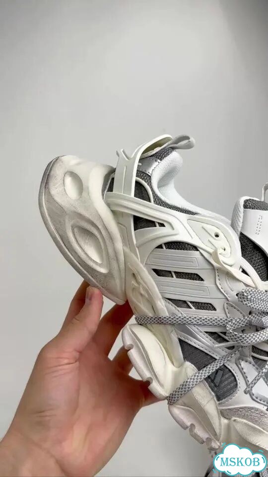 Кроссовки Adidas XLG Runner Deluxe фото 1