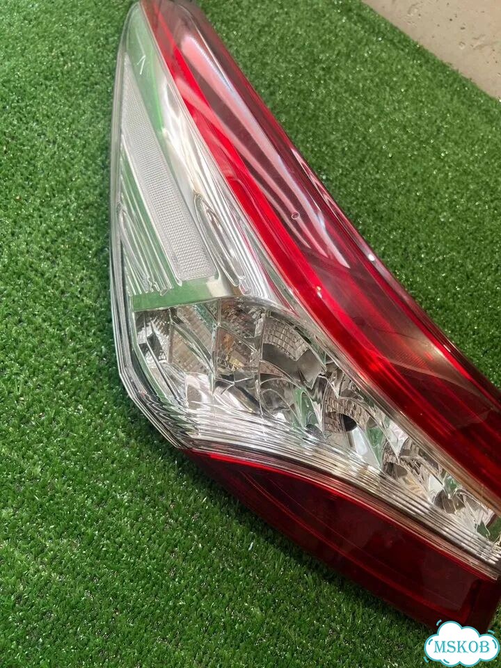 Фонарь левый в крыло дляToyota Camry V70 2017-2021 фото 10