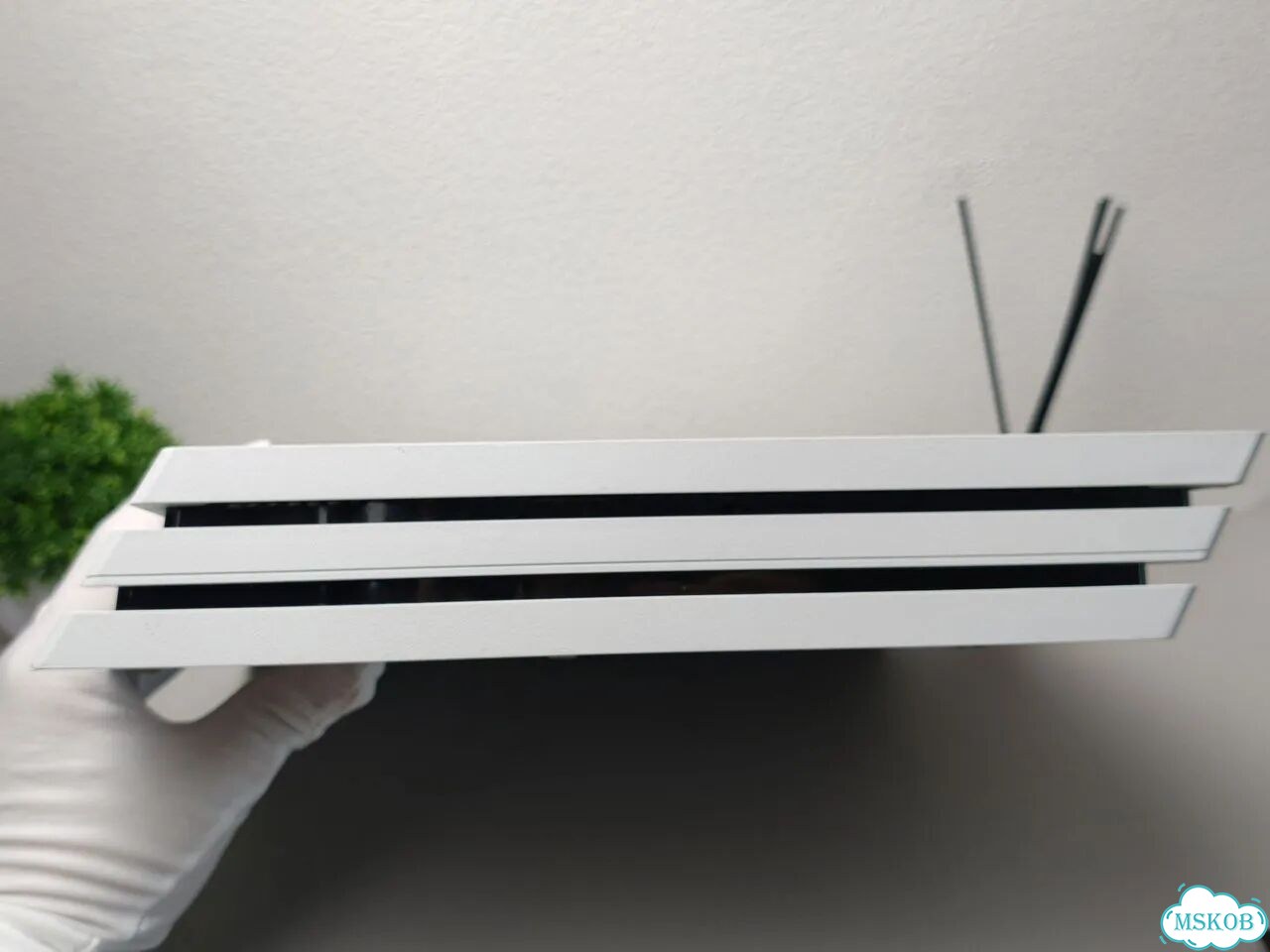Sony PlayStation 4 Pro (White) 1TB фото 5