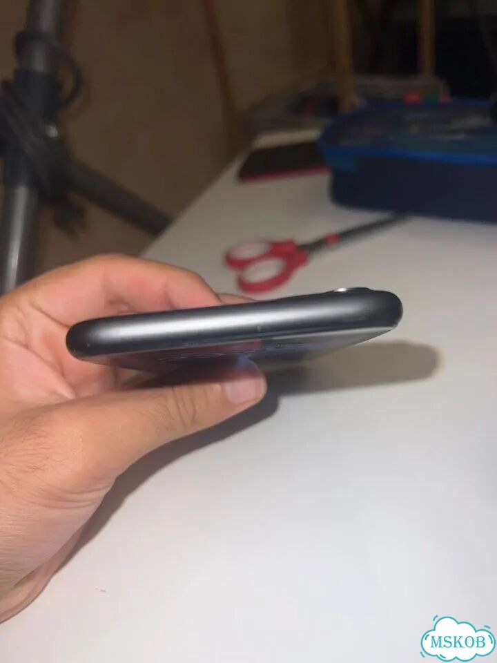 iPhone 11, 64 ГБ, SIM + eSIM фото 5