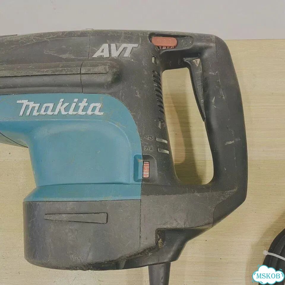 Перфоратор Makita HR5210C Арт. П76 фото 4