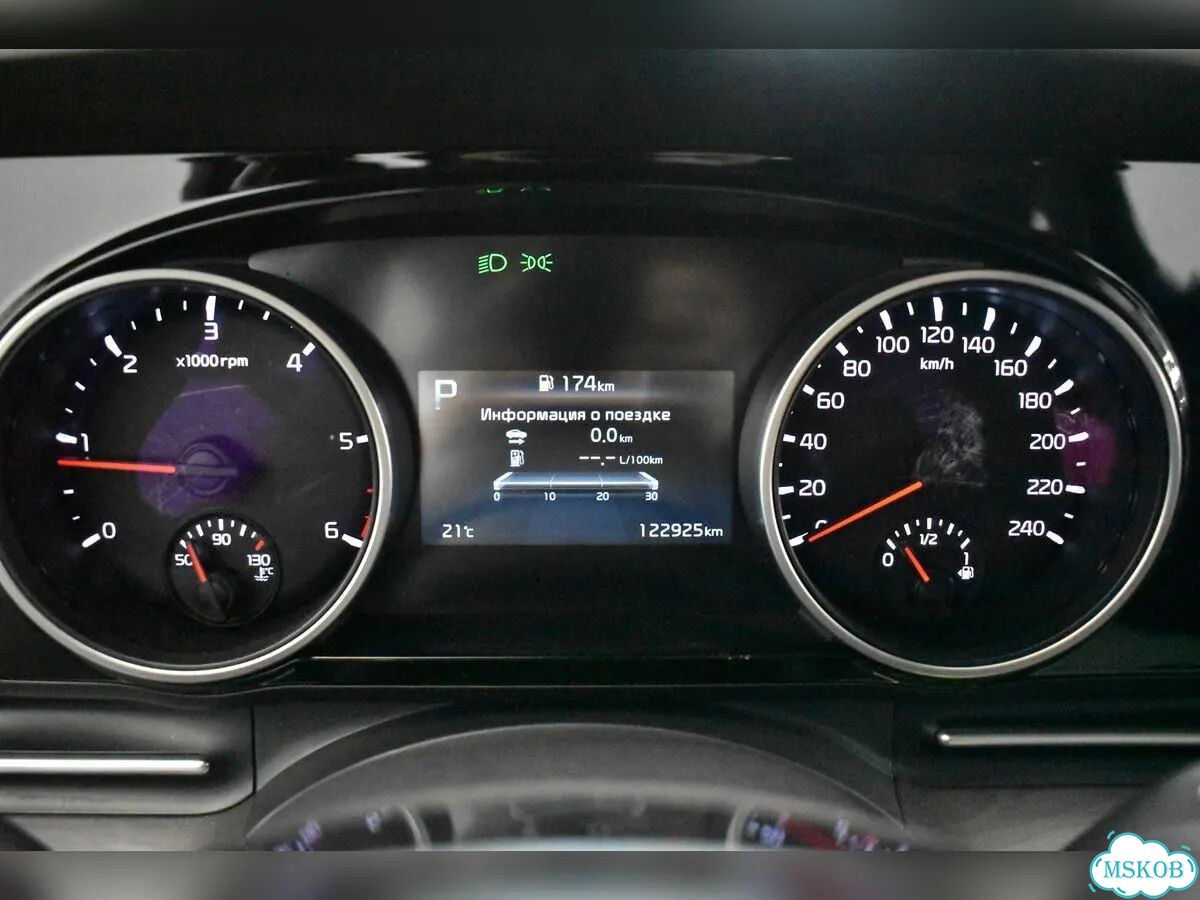 Kia Carnival 2.2 AT, 2021, 122 925 км фото 6