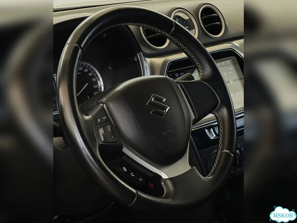 Suzuki Vitara 1.6 AT, 2019, 169 271 км фото 11