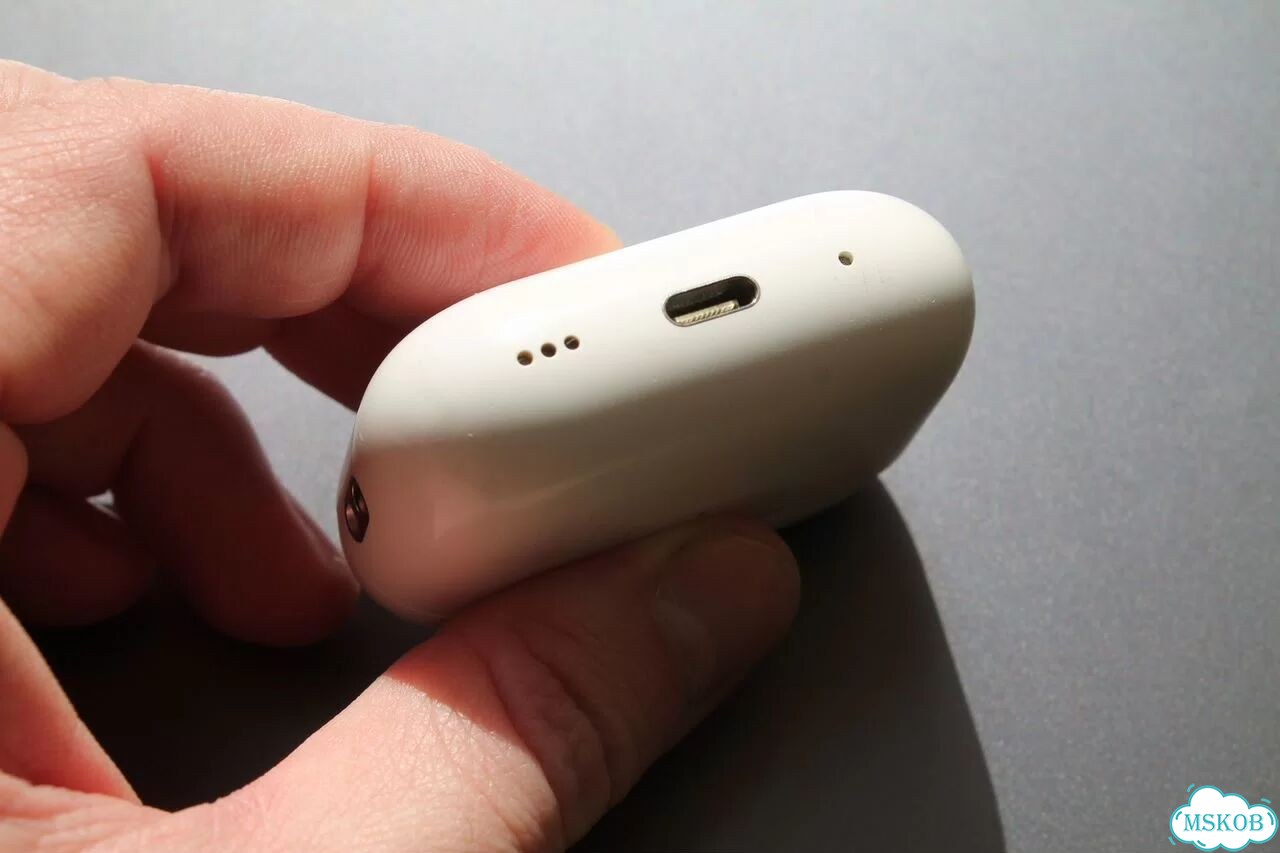 Футляр для наушников AirPods Pro 2 фото 4