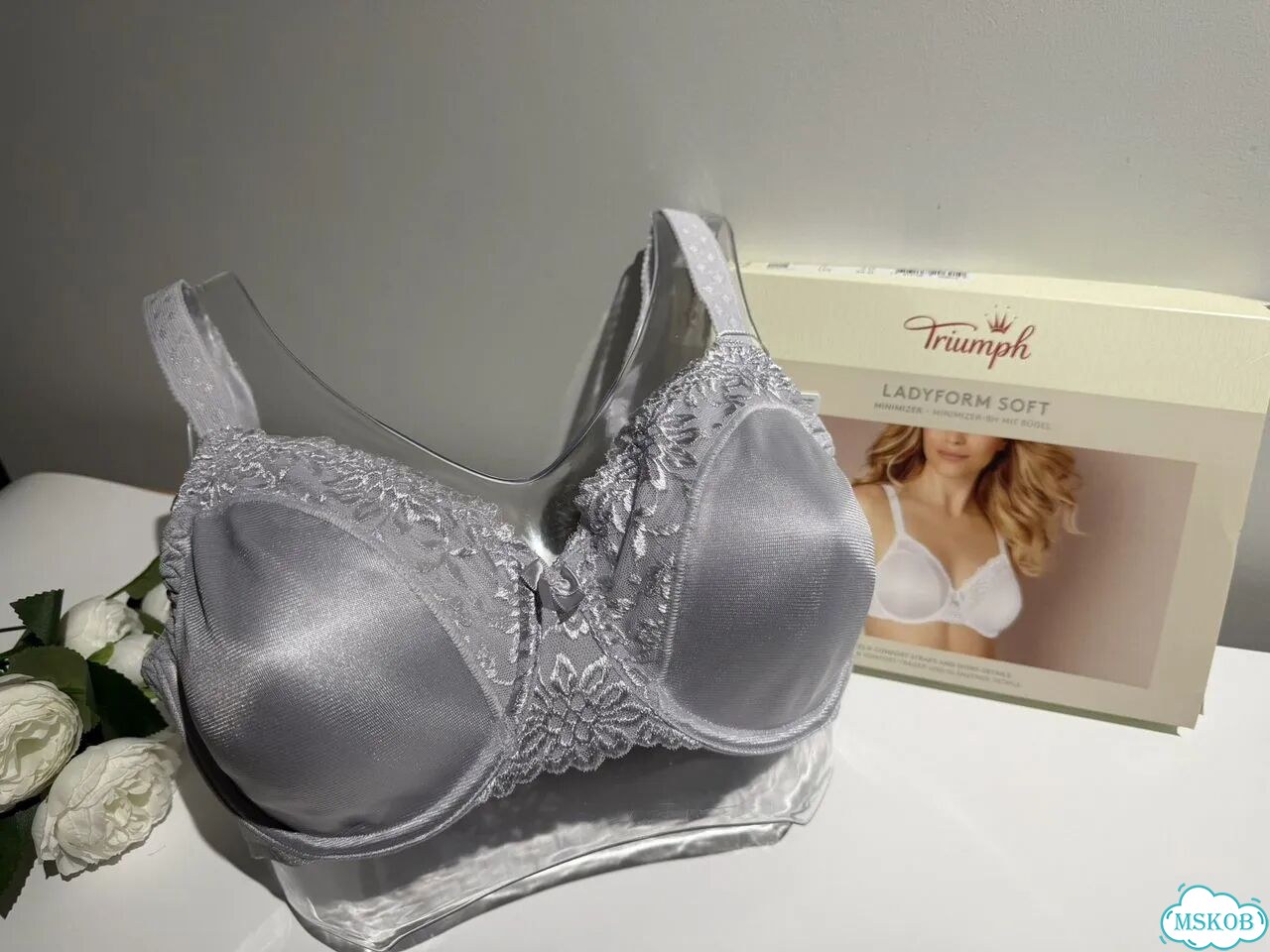 Бюстгальтер Ladyform soft Triumph 75D фото 1