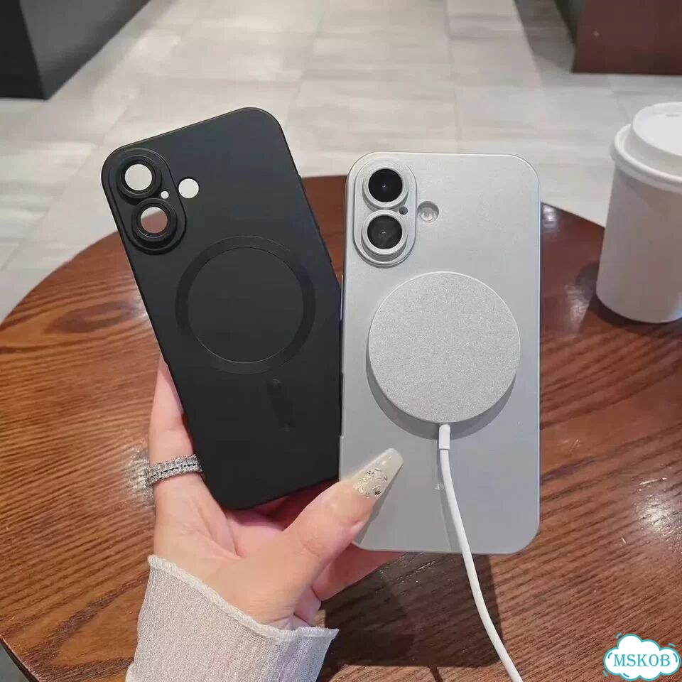 Черный чехол MagSafe для iPhone 12 фото 3