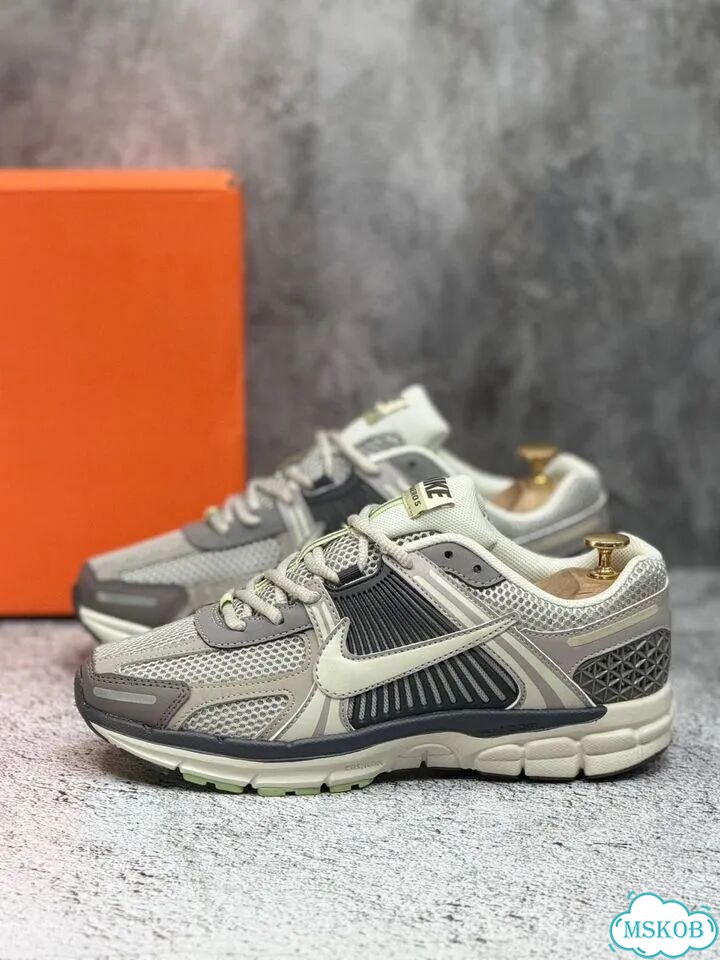 Кроссовки nike zoom vomero 5 cobblestone фото 9