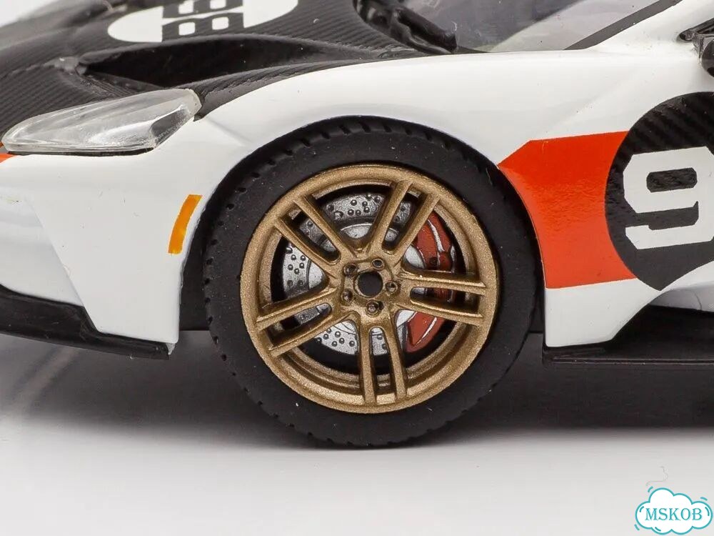 Ford GT Heritage Edition (2021) модель 1:43 фото 3