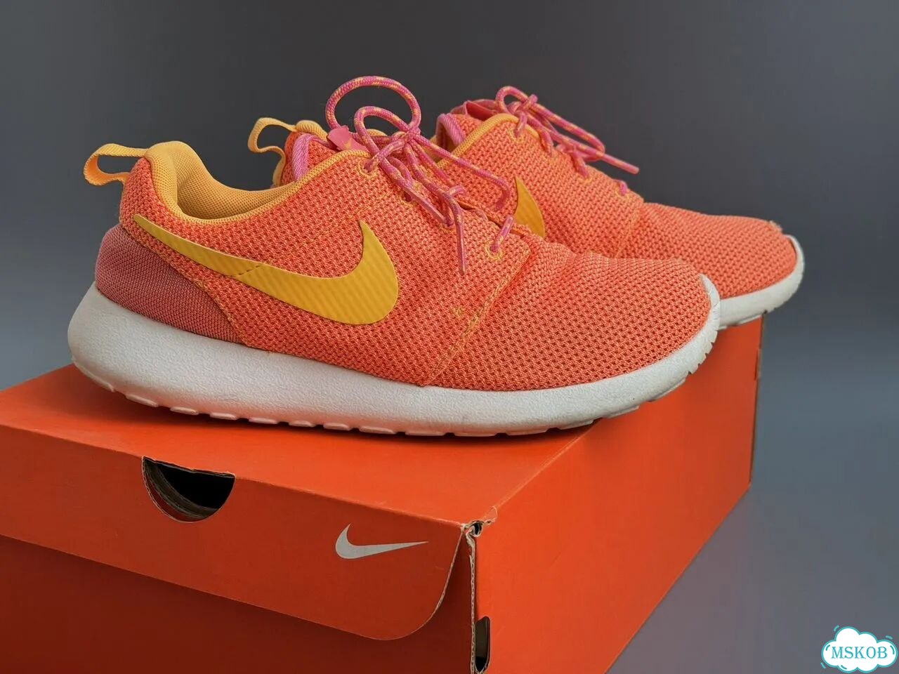 Кроссовки Nike Roshe Run оригинал для бега 37 фото 1