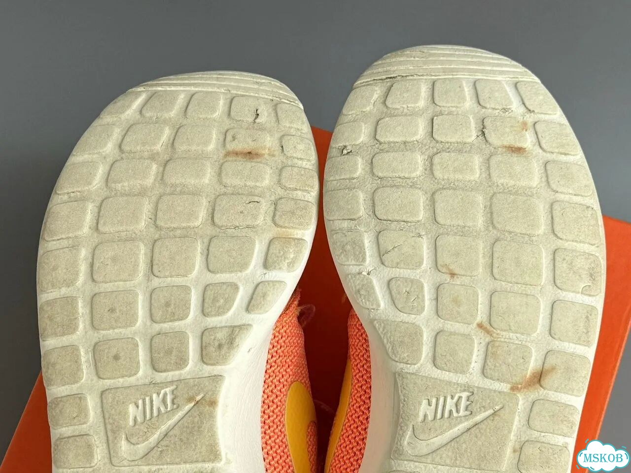 Кроссовки Nike Roshe Run оригинал для бега 37 фото 5