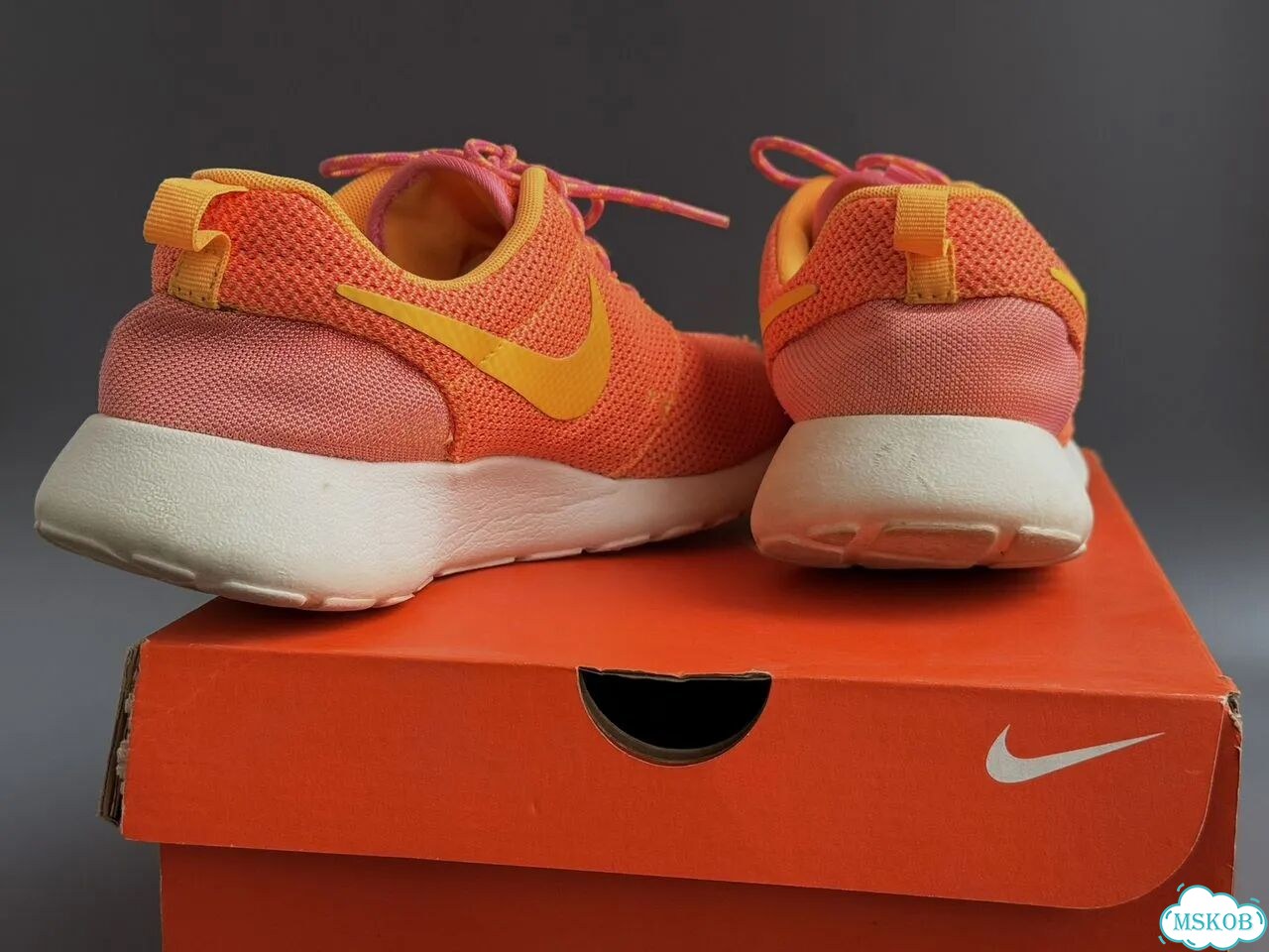 Кроссовки Nike Roshe Run оригинал для бега 37 фото 7