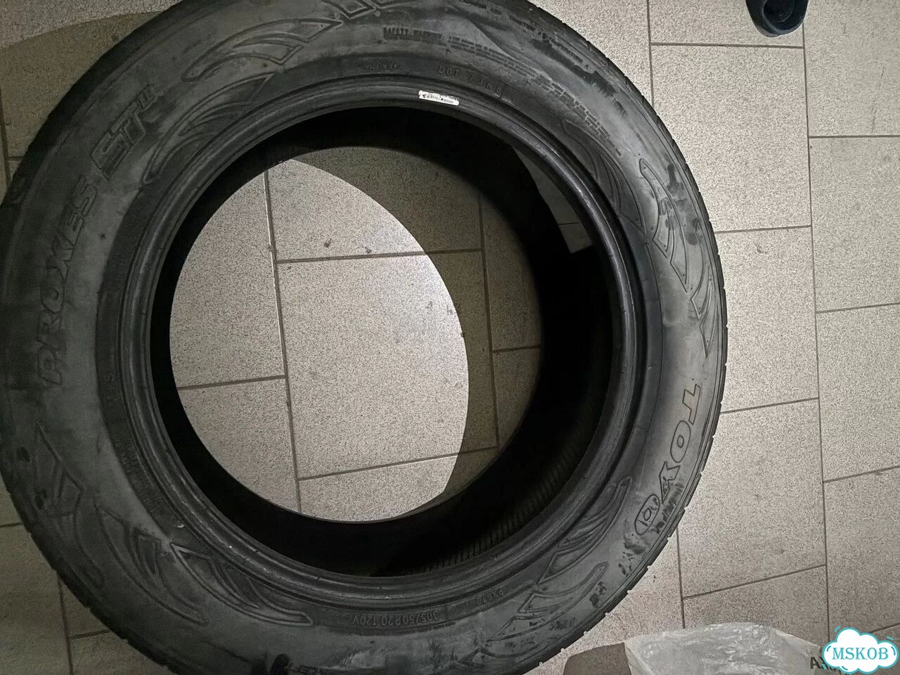Bridgestone Alenza LX100 305/50 R20 120V фото 3