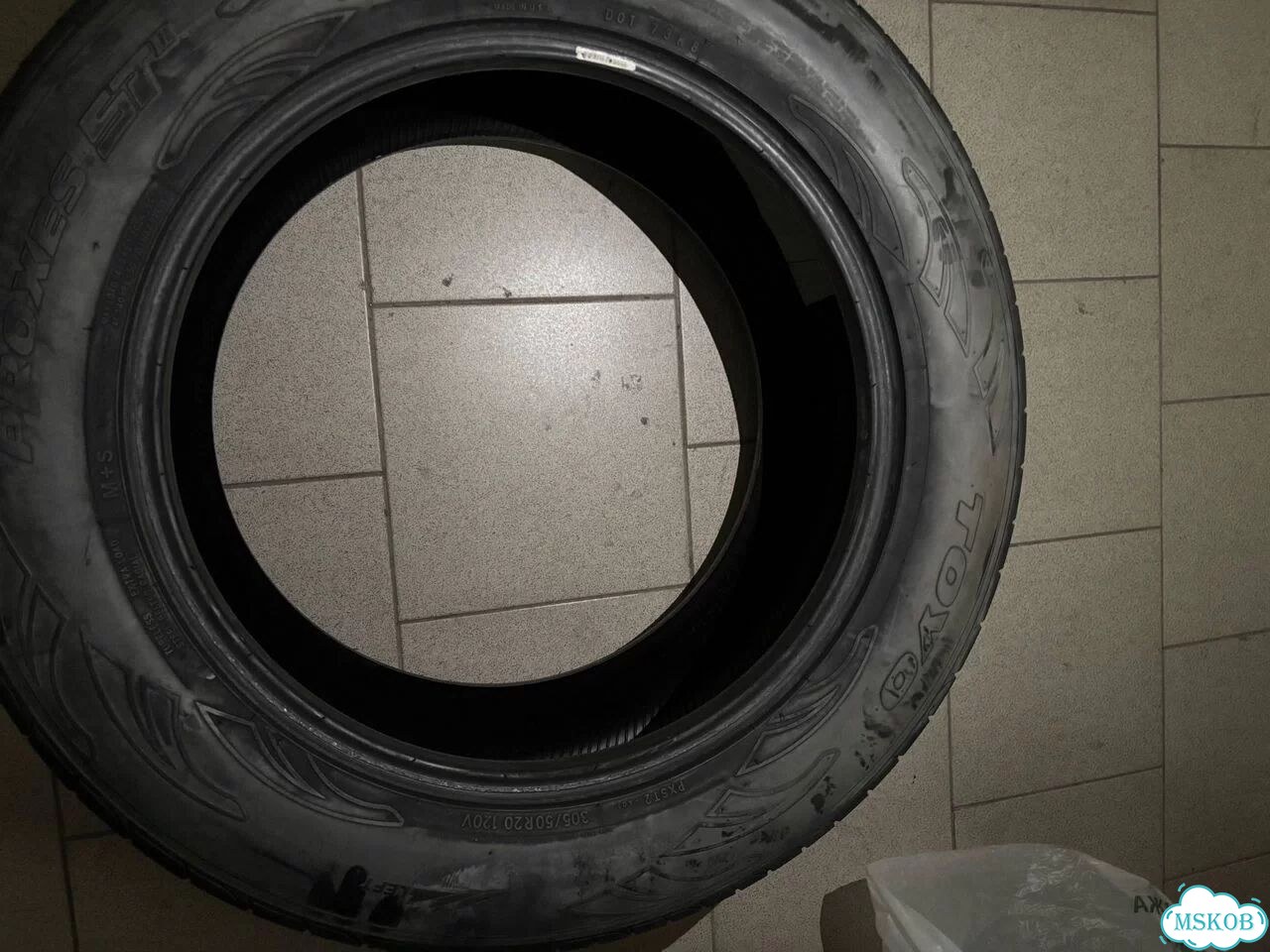 Bridgestone Alenza LX100 305/50 R20 120V фото 4