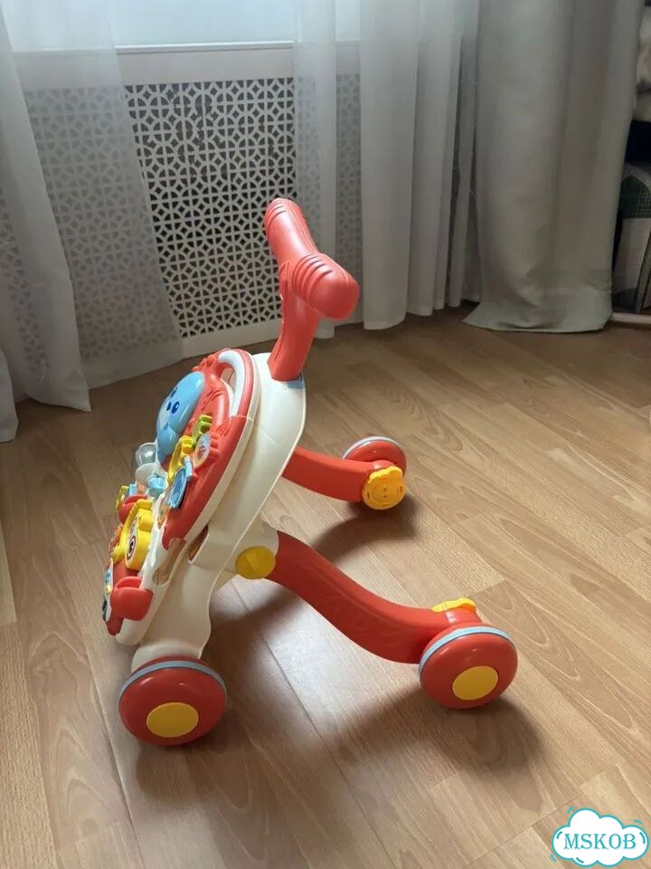 Ходунки каталка BabyGo со столиком фото 3