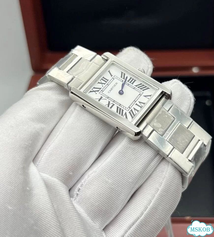 Часы Cartier Tank quartz фото 6