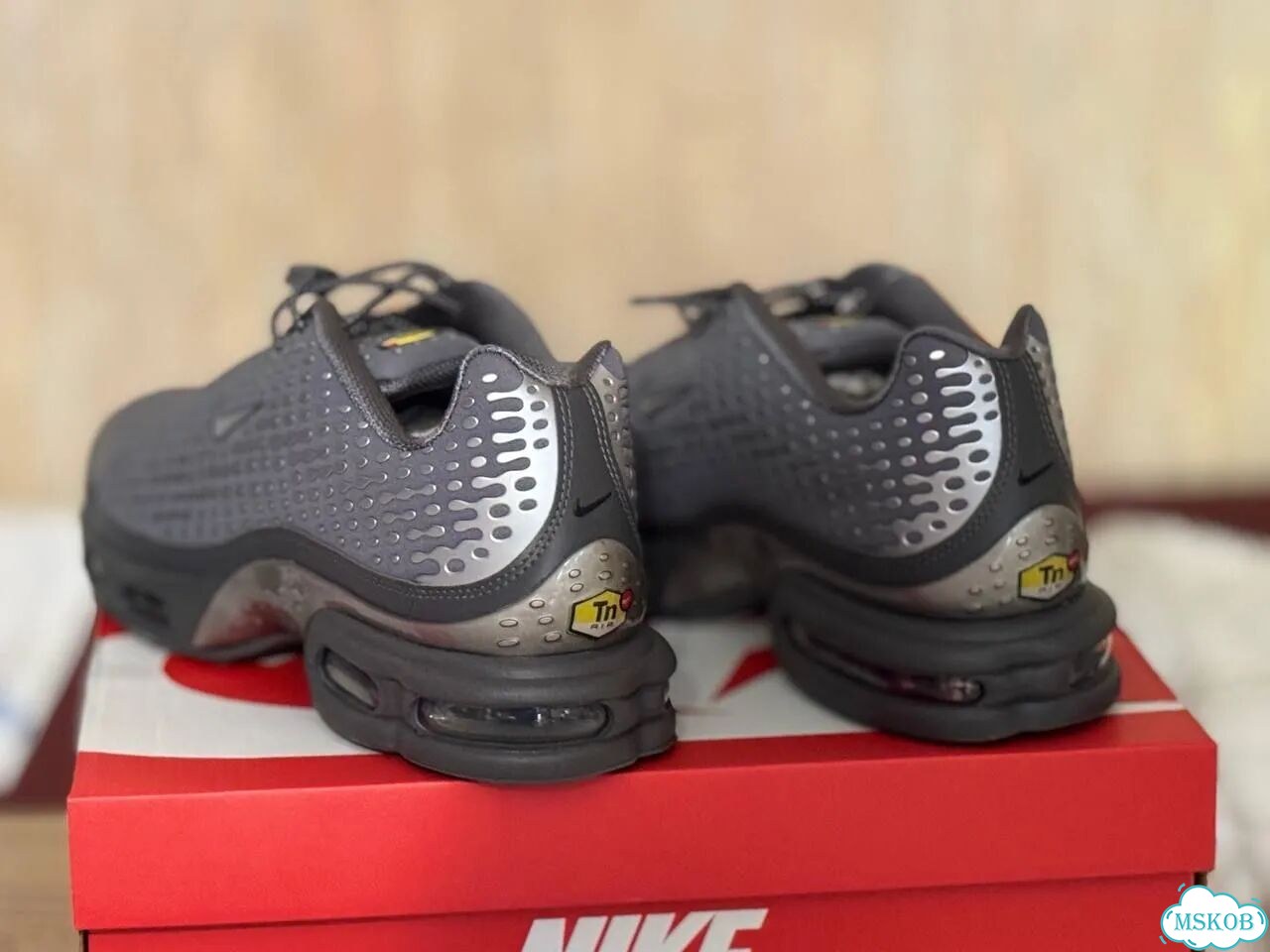 Красовки оригинал nike фото 5