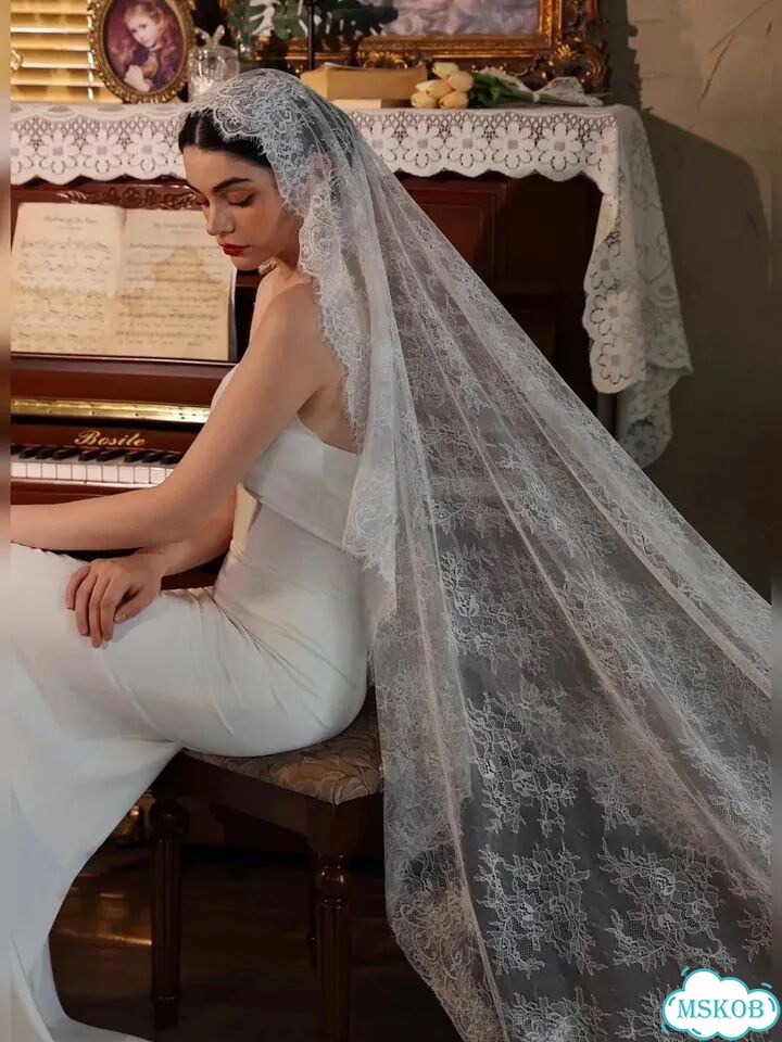 Фата с кружевом длинная 1,8х1м фото 1