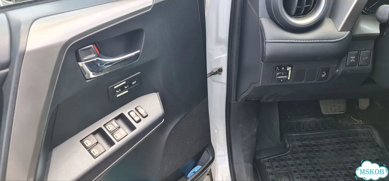 Toyota RAV4 2.2 AT, 2019, 81 500 км фото 12