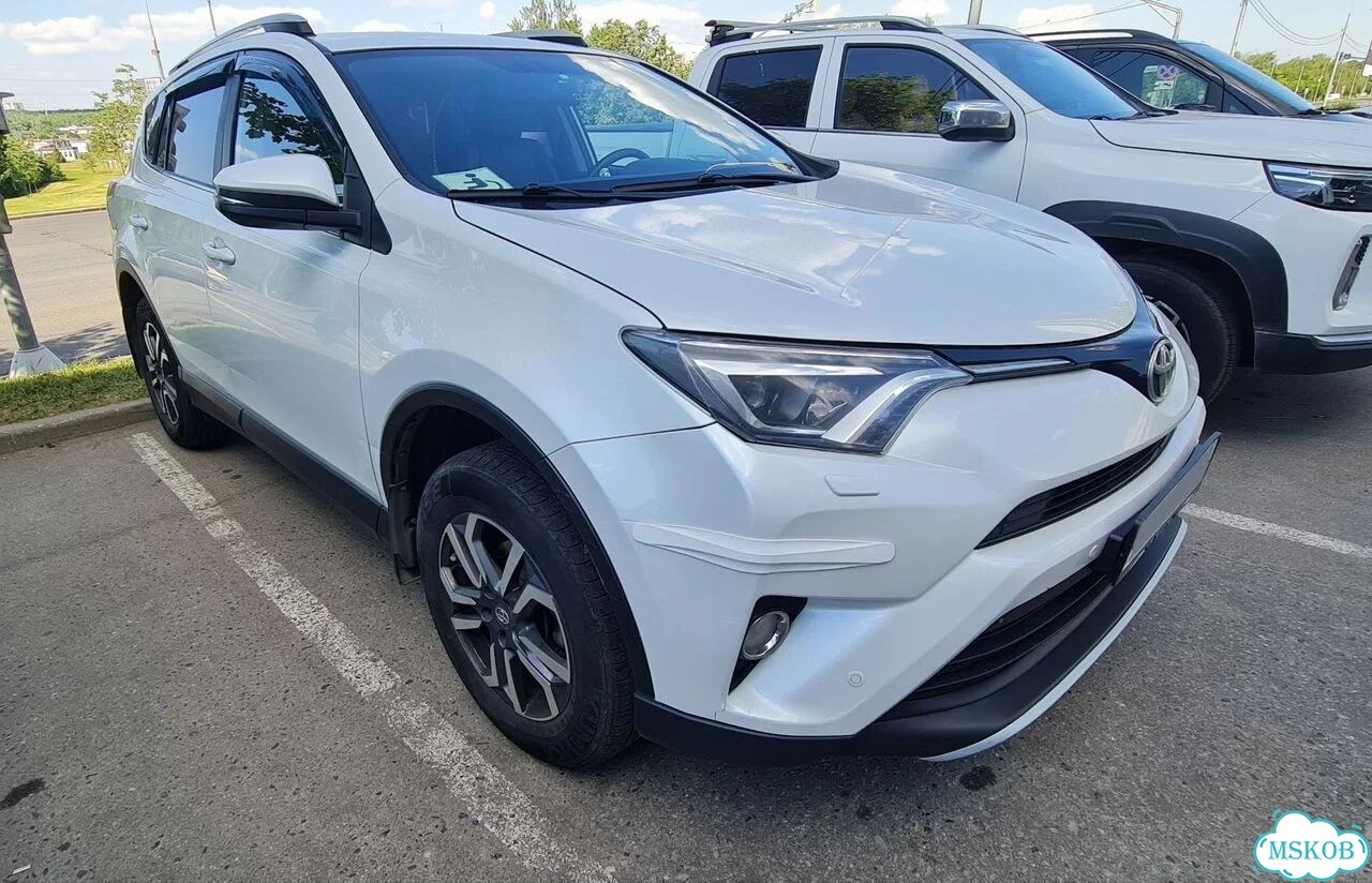 Toyota RAV4 2.2 AT, 2019, 81 500 км фото 2