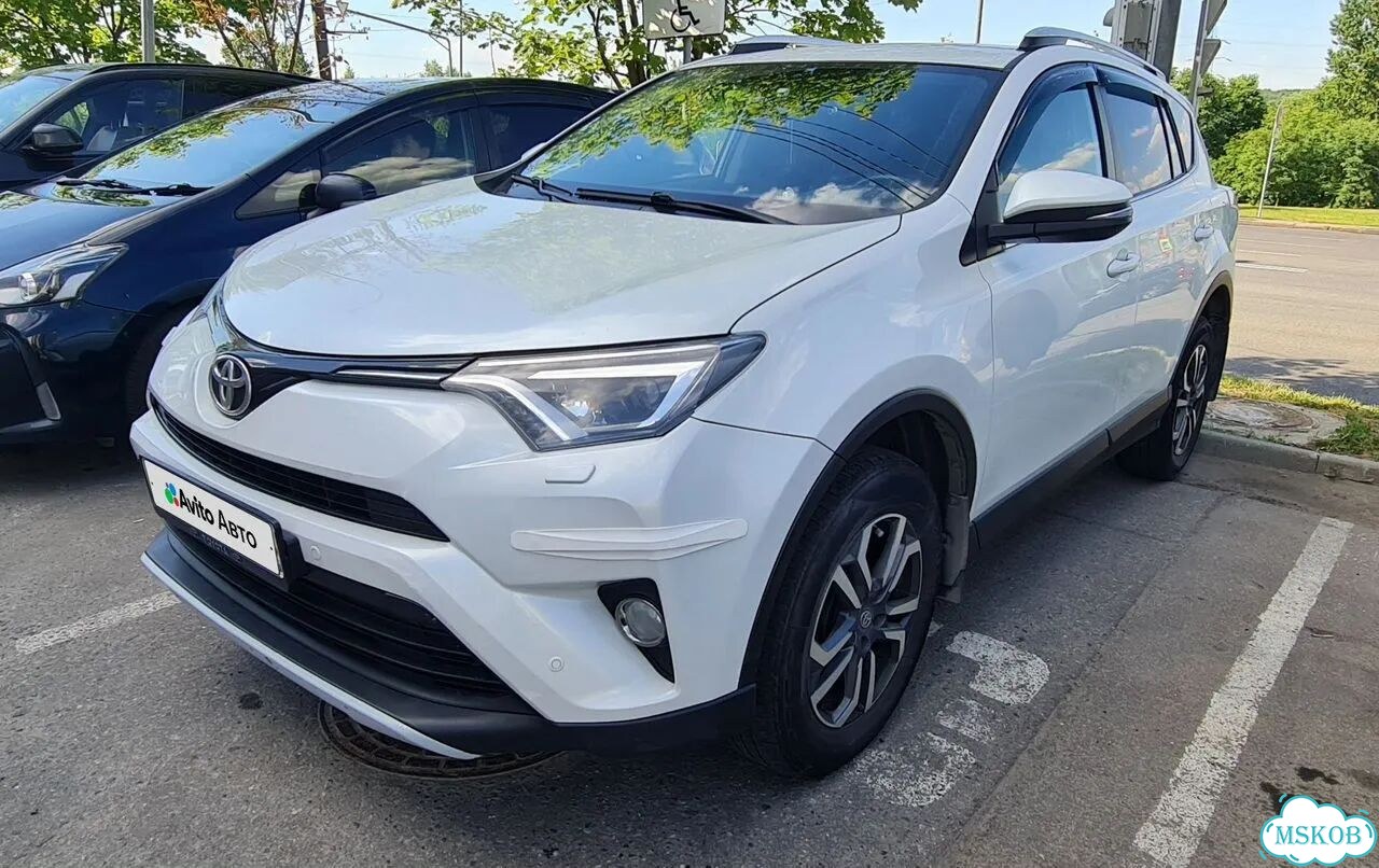 Toyota RAV4 2.2 AT, 2019, 81 500 км фото 3