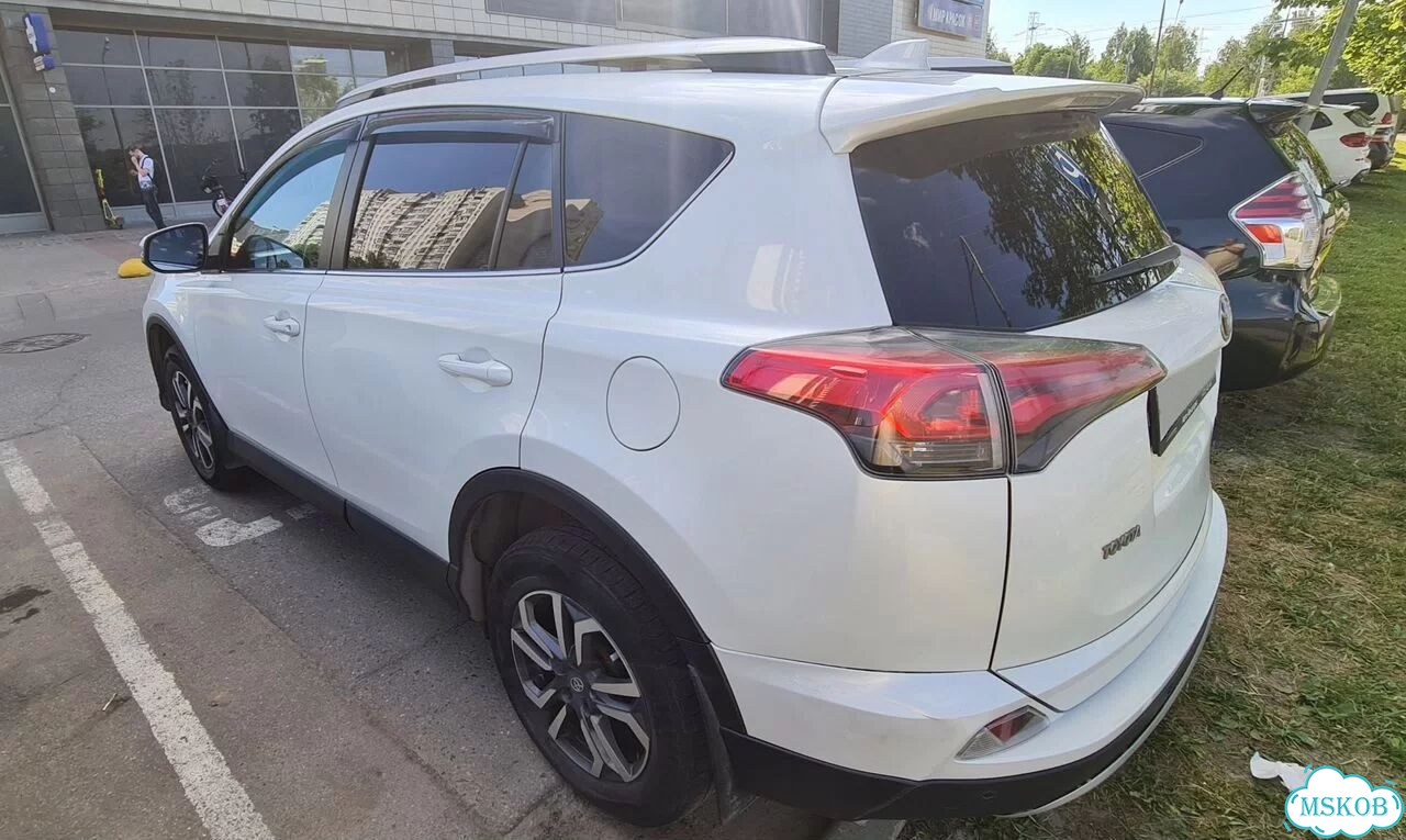 Toyota RAV4 2.2 AT, 2019, 81 500 км фото 5