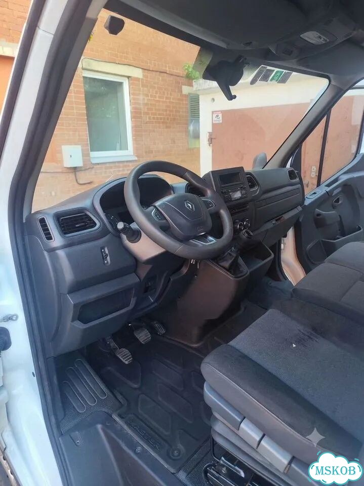 Тентованный Renault Master, 2022 фото 5