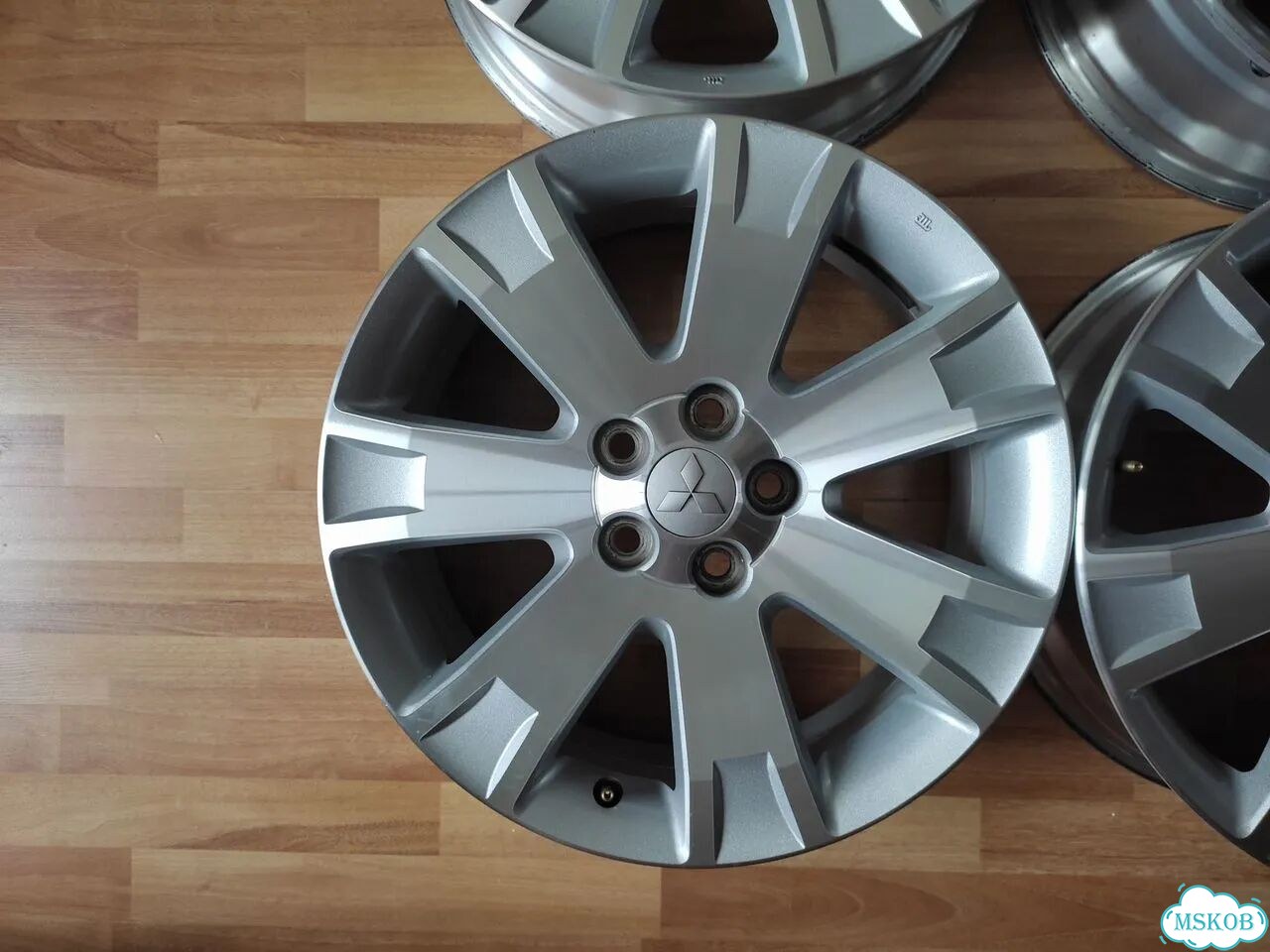 Диски r18 на Mitsubishi фото 7