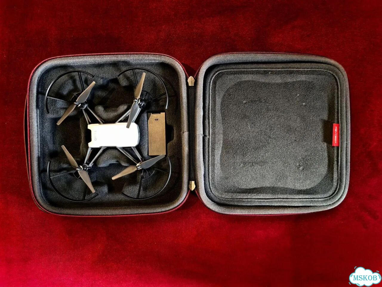 Квадрокоптер DJI tello с кейсом фото 1