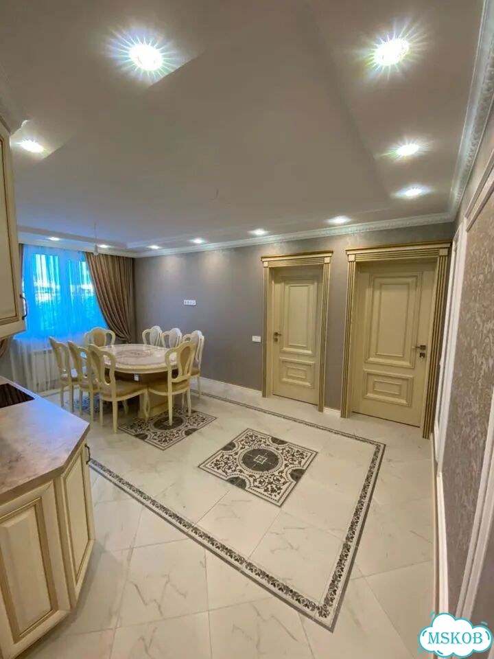 3-к. квартира, 76 м², 8/17 эт. фото 3