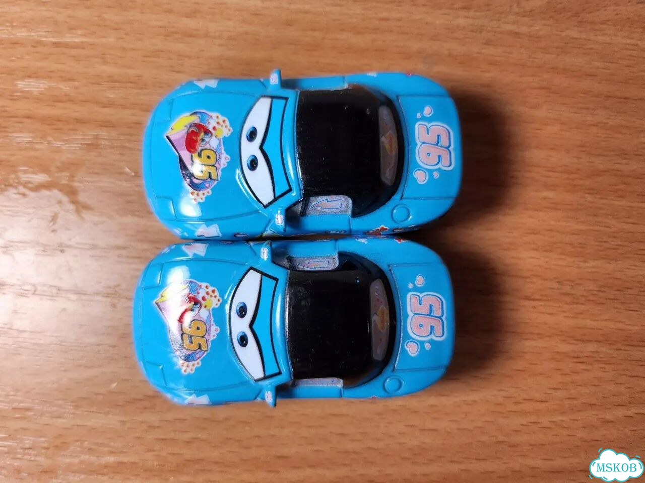 Тачки Cars Dinoco Mia Tia фото 6