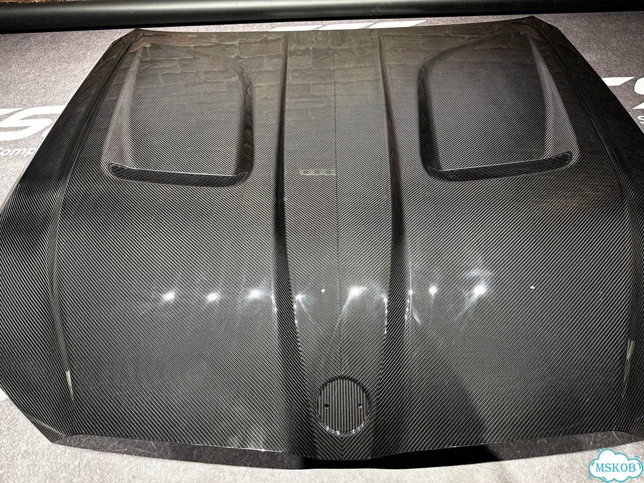 Капот BMW M5 G90 G99 G60 SQ сухой карбон фото 10