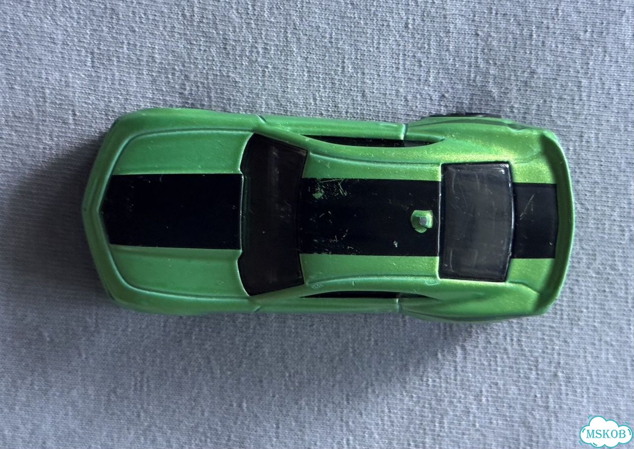 Машинка Hot Wheels Chevrolet Camaro зеленый фото 2