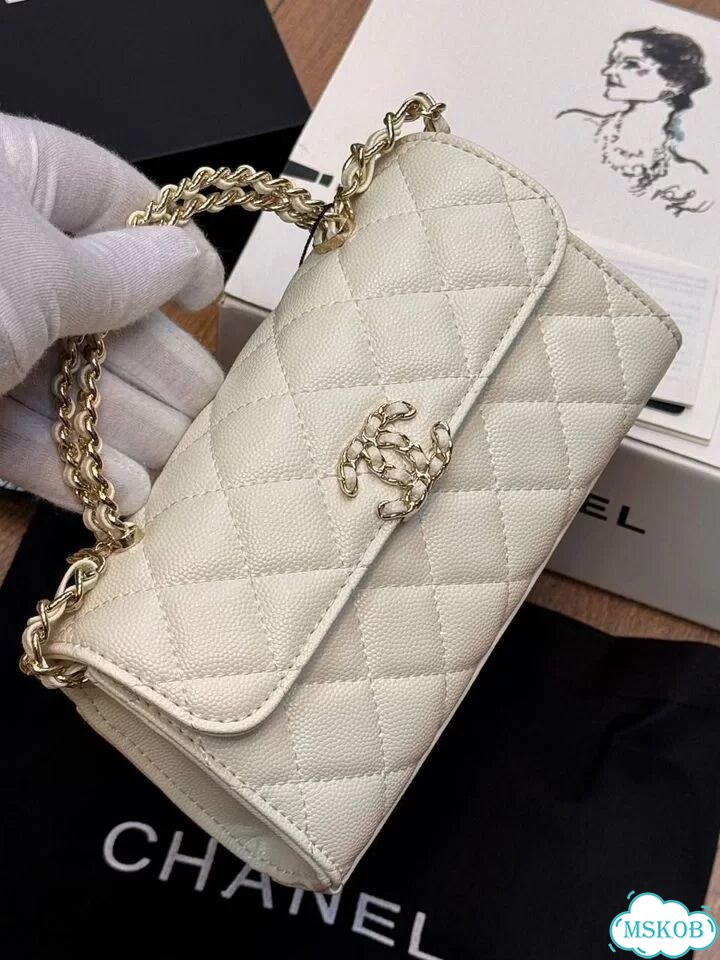 Chanel мини-сумка натуральная кожа 19x11 см фото 2