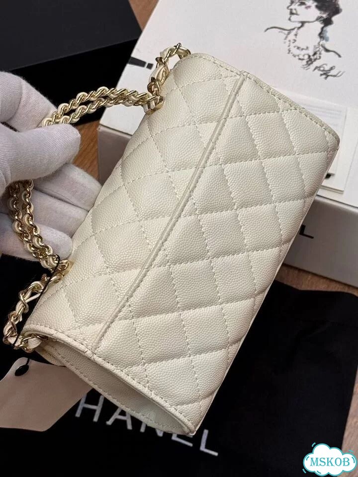 Chanel мини-сумка натуральная кожа 19x11 см фото 8