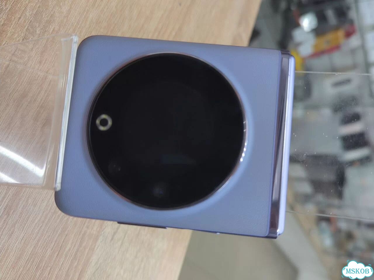TECNO Phantom V Flip, 8/256 ГБ, 2 SIM фото 3