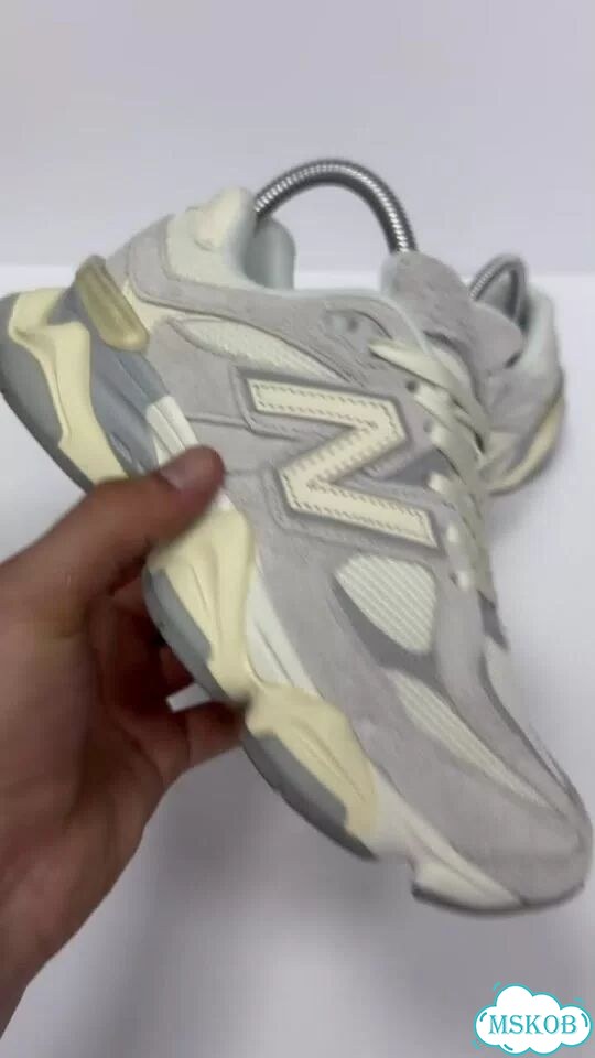 Кроссовки New Balance 9060 фото 1